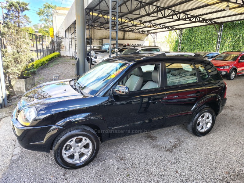 TUCSON 2.0 MPFI GLS TOP 16V 143CV 2WD FLEX 4P AUTOMÁTICO - 2016 - CAXIAS DO SUL