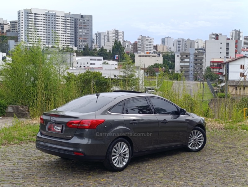 FOCUS 2.0 TITANIUM PLUS SEDAN 16V FLEX 4P AUTOMÁTICO - 2018 - CAXIAS DO SUL