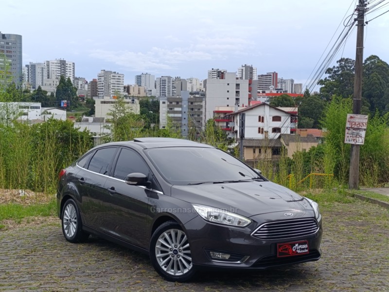 FOCUS 2.0 TITANIUM PLUS SEDAN 16V FLEX 4P AUTOMÁTICO - 2018 - CAXIAS DO SUL