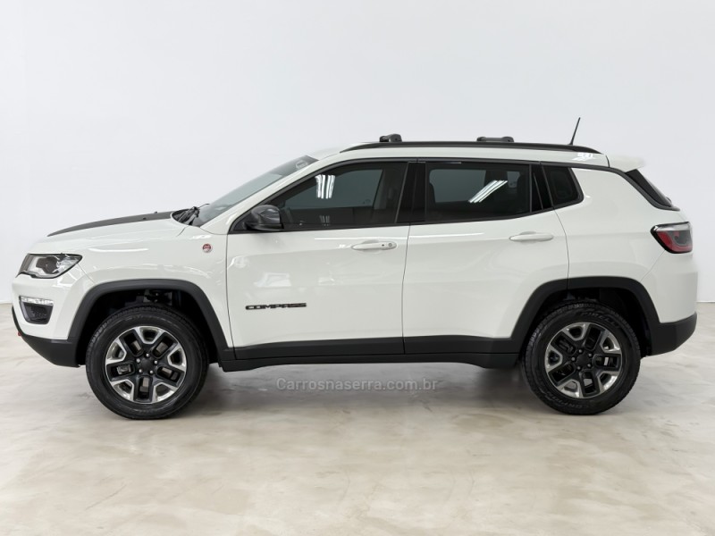 COMPASS 2.0 TRAILHAWK TD350 TURBO DIESEL 4X4 4P AUTOMÁTICO - 2017 - CAXIAS DO SUL