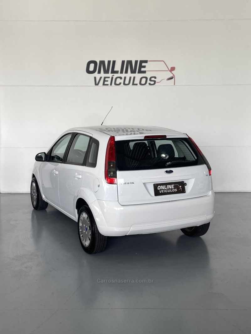 FIESTA 1.6 ROCAM HATCH 8V FLEX 4P MANUAL - 2014 - FARROUPILHA