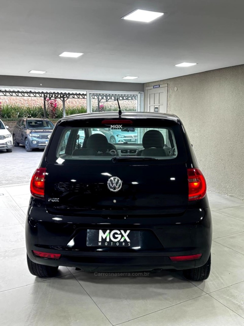 FOX 1.0 MI 8V FLEX 4P MANUAL - 2014 - PORTO ALEGRE