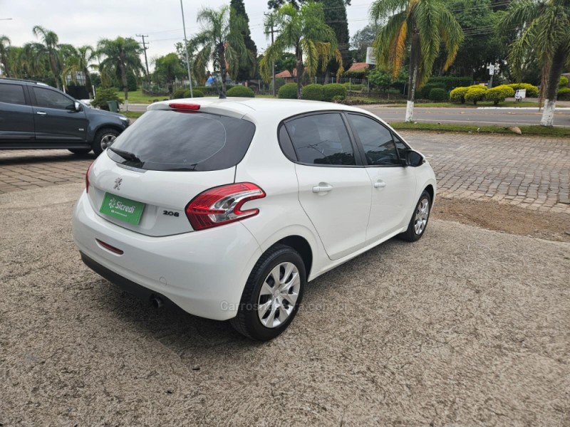 208 1.5 ACTIVE PACK 8V FLEX 4P MANUAL - 2014 - VERANóPOLIS