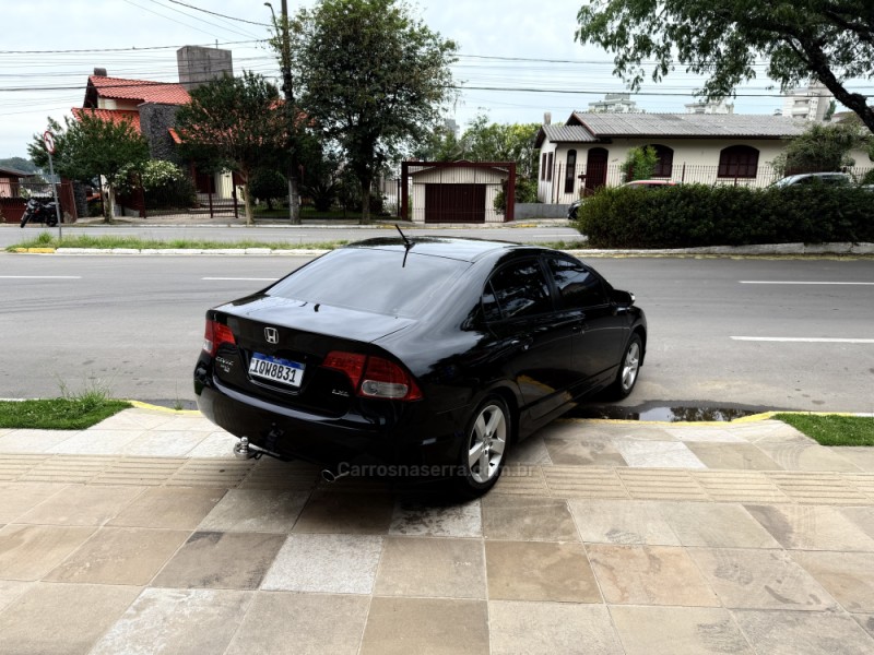 CIVIC 1.8 LXL 16V FLEX 4P AUTOMÁTICO - 2010 - FARROUPILHA