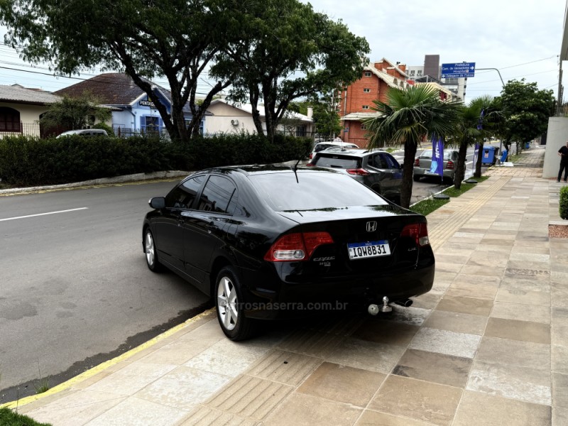 CIVIC 1.8 LXL 16V FLEX 4P AUTOMÁTICO - 2010 - FARROUPILHA