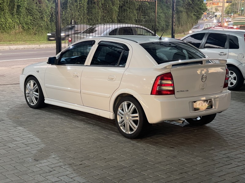 ASTRA 2.0 MPFI CD 8V GASOLINA 4P MANUAL - 2003 - CAXIAS DO SUL