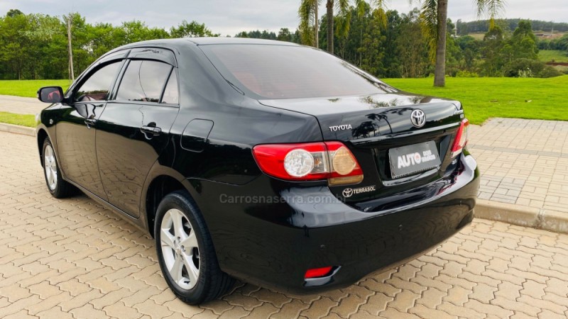 COROLLA 2.0 XEI 16V FLEX 4P AUTOMÁTICO - 2013 - DOIS IRMãOS