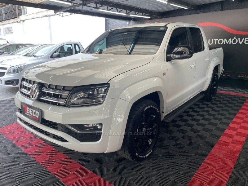 AMAROK 3.0 V6 TDI HIGHLINE CD DIESEL 4MOTION AUTOMÁTICO