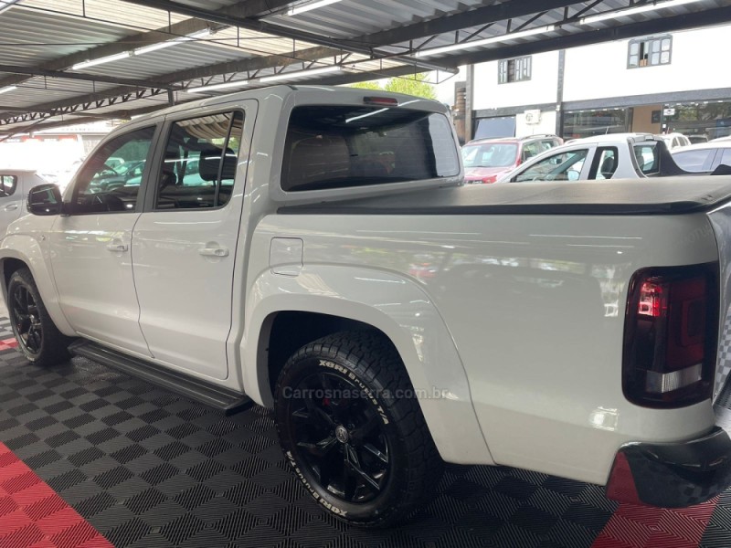 AMAROK 3.0 V6 TDI HIGHLINE CD DIESEL 4MOTION AUTOMÁTICO - 2019 - PASSO FUNDO