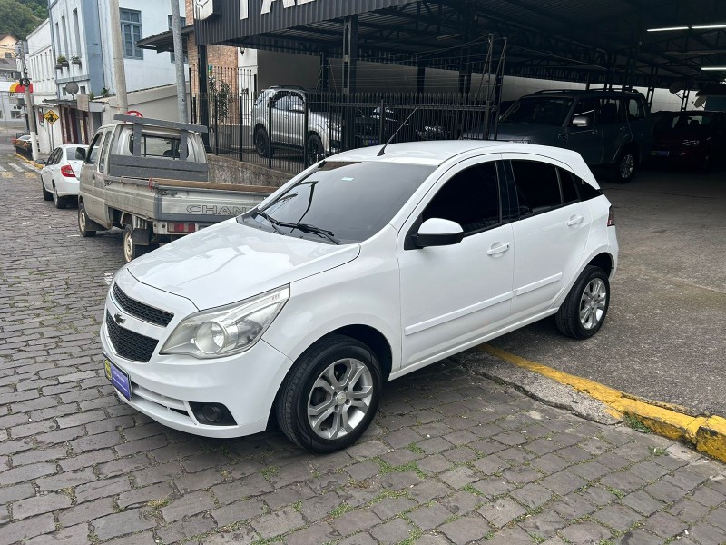 AGILE 1.4 MPFI LTZ 8V FLEX 4P MANUAL - 2011 - GARIBALDI