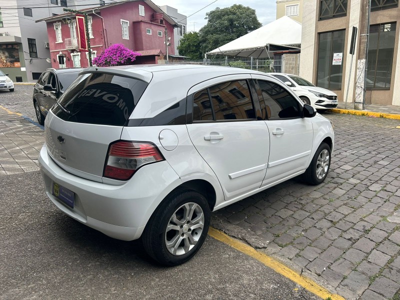 AGILE 1.4 MPFI LTZ 8V FLEX 4P MANUAL - 2011 - GARIBALDI