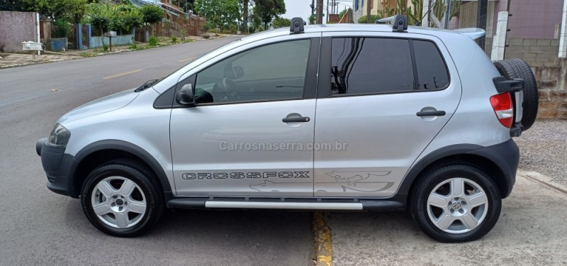 CROSSFOX 1.6 MI FLEX 8V 4P MANUAL - 2010 - FARROUPILHA