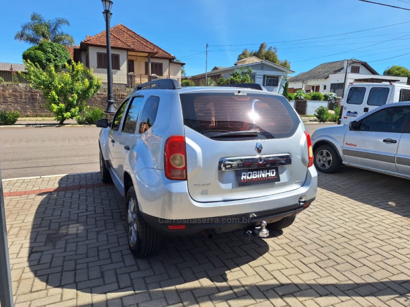 DUSTER 1.6 EXPRESSION 4X2 16V FLEX 4P MANUAL - 2013 - CAMBARá DO SUL