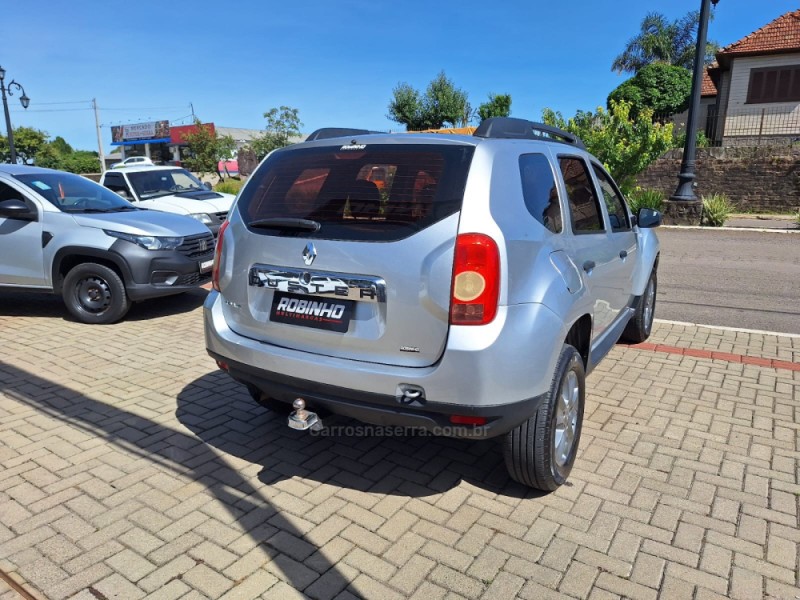 DUSTER 1.6 EXPRESSION 4X2 16V FLEX 4P MANUAL - 2013 - CAMBARá DO SUL