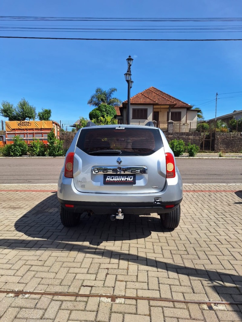 DUSTER 1.6 EXPRESSION 4X2 16V FLEX 4P MANUAL - 2013 - CAMBARá DO SUL