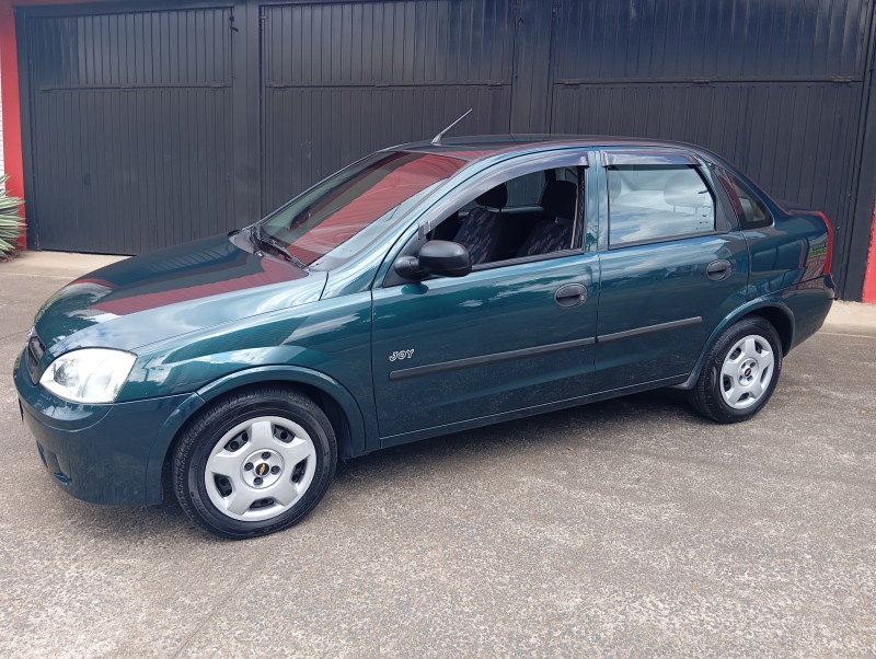 corsa 1.0 mpfi joy sedan 8v flex 4p manual 2005 novo hamburgo