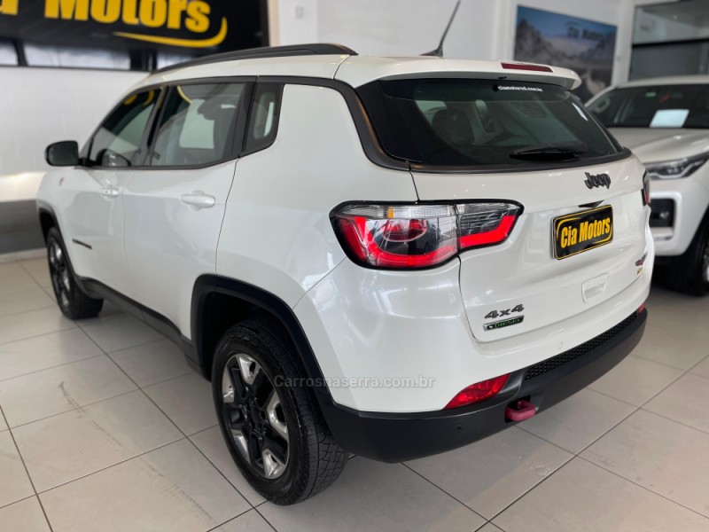 COMPASS 2.0 TRAILHAWK TD350 TURBO DIESEL 4X4 4P AUTOMÁTICO - 2017 - SãO LEOPOLDO