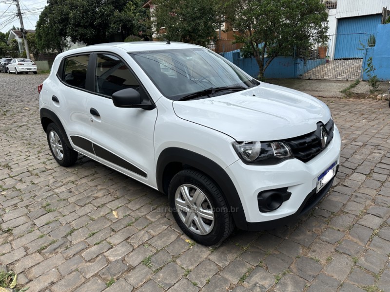 KWID 1.0 12V SCE FLEX ZEN MANUAL - 2020 - LAJEADO