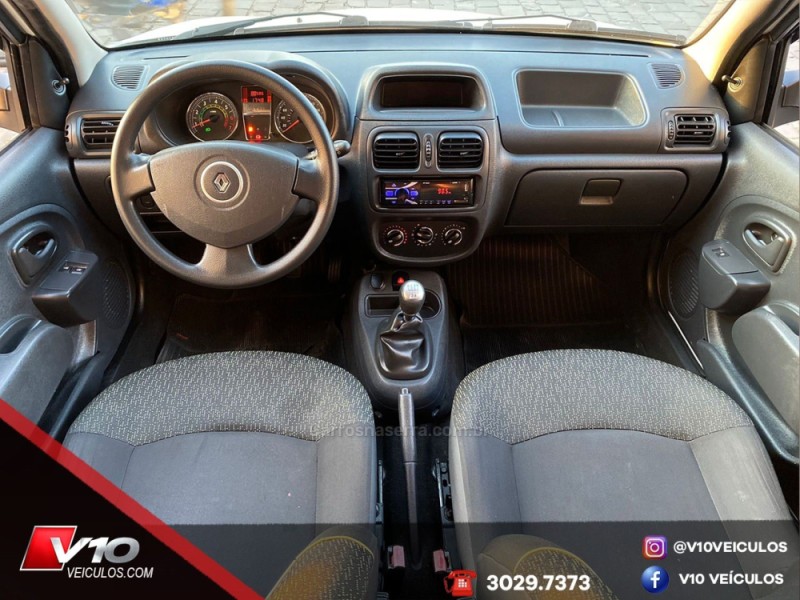 CLIO 1.0 EXPRESSION 16V FLEX 4P MANUAL - 2013 - CAXIAS DO SUL