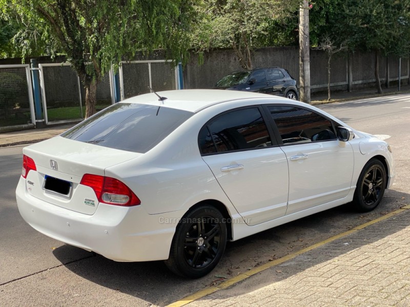 CIVIC 1.8 EXS 16V FLEX 4P AUTOMÁTICO - 2008 - PAROBé