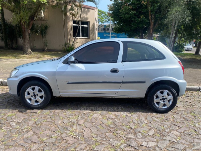 CELTA 1.0 MPFI LT 8V FLEX 2P MANUAL - 2009 - SAPIRANGA