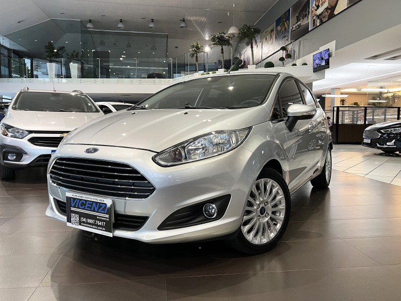 fiesta 1.6 titanium plus hatch 16v flex 4p automatico 2016 farroupilha