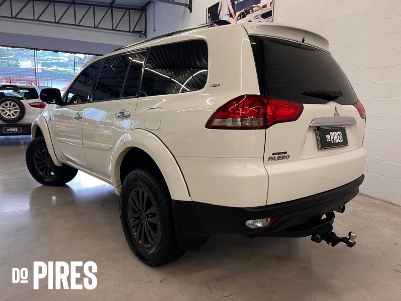 PAJERO DAKAR 3.2 HPE 4X4 7 LUGARES 16V TURBO INTERCOOLER DIESEL 4P AUTOMÁTICO - 2016 - CAXIAS DO SUL