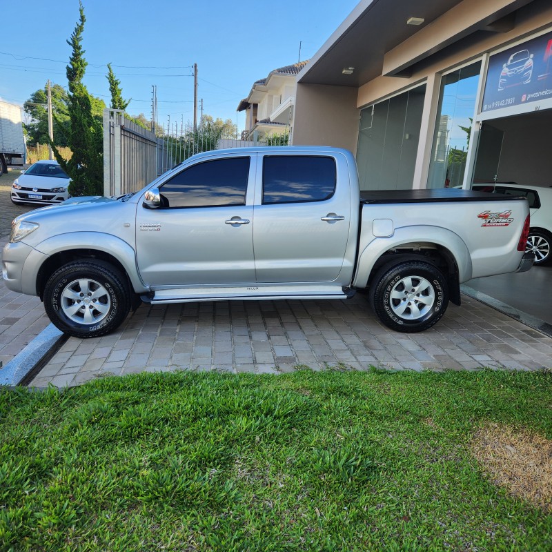 HILUX 3.0 SR 4X4 CD 16V TURBO INTERCOOLER DIESEL 4P MANUAL - 2011 - BENTO GONçALVES