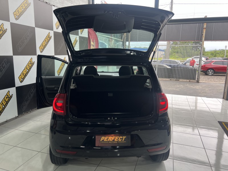 FOX 1.6 MI 8V FLEX 4P MANUAL - 2014 - PORTãO