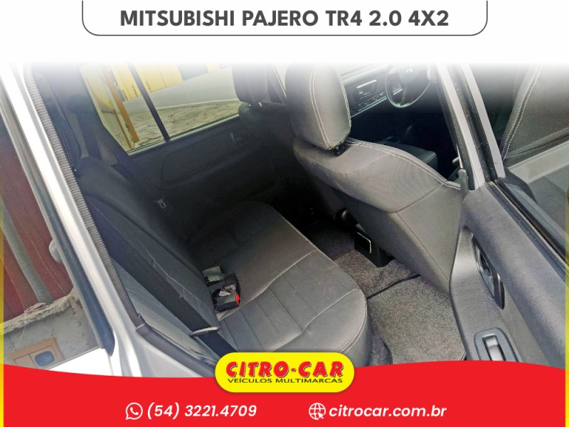 PAJERO TR4 2.0 4X2 16V 140CV FLEX 4P MANUAL - 2014 - CAXIAS DO SUL