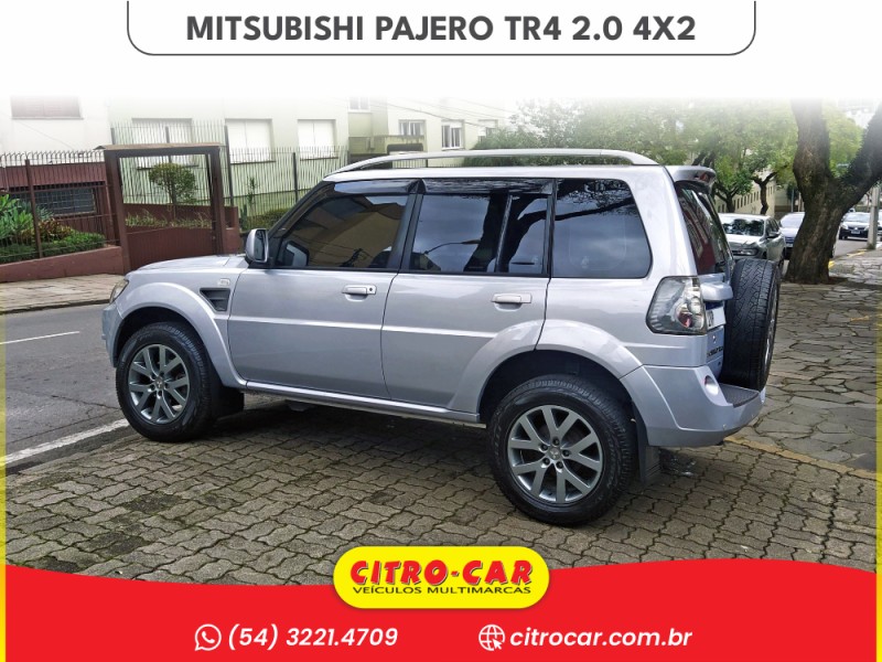 PAJERO TR4 2.0 4X2 16V 140CV FLEX 4P MANUAL - 2014 - CAXIAS DO SUL