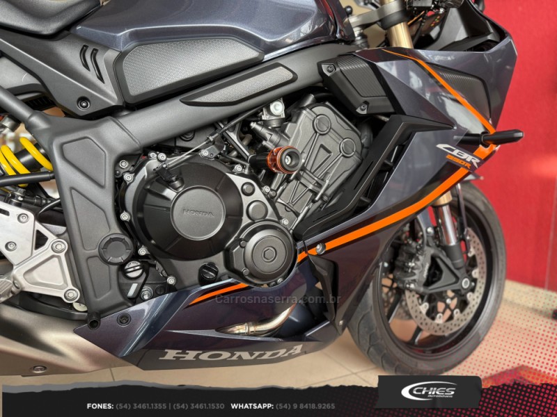 CB 650R  - 2021 - CARLOS BARBOSA