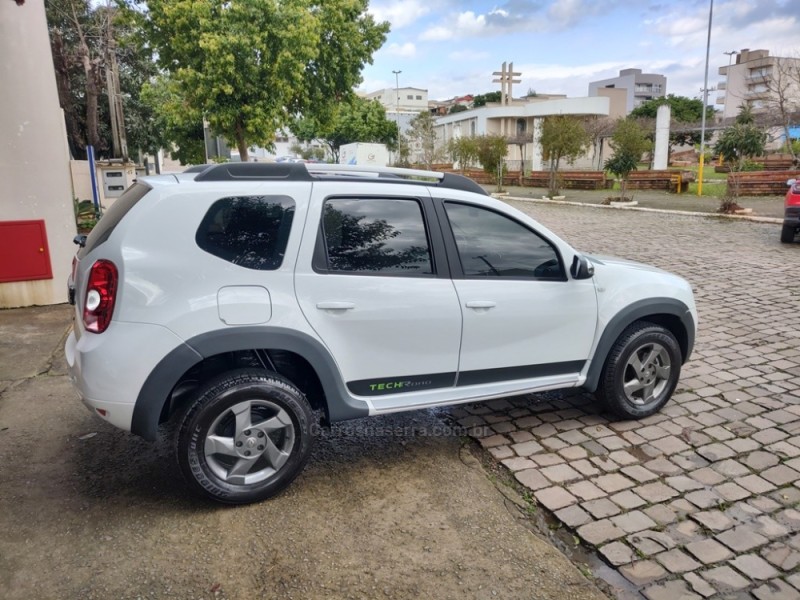 DUSTER 2.0 TECH ROAD 4X2 16V FLEX 4P MANUAL - 2014 - GUAPORé