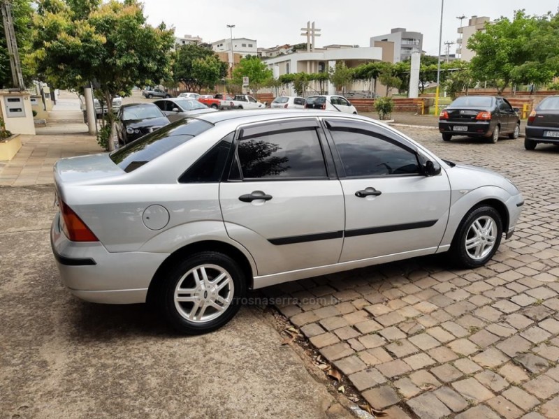 FOCUS 2.0 GHIA SEDAN 16V FLEX 4P MANUAL - 2008 - GUAPORé