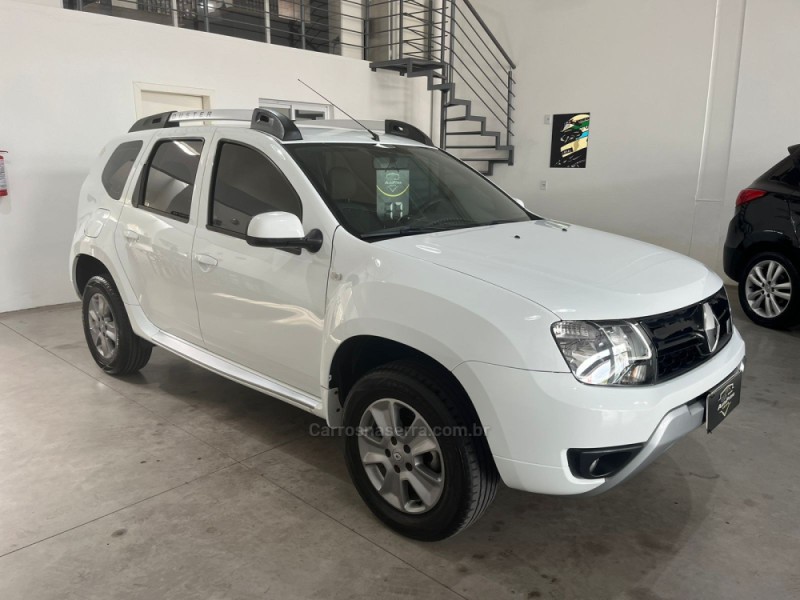 DUSTER 1.6 DYNAMIQUE 4X2 16V FLEX 4P MANUAL - 2017 - SANTA CRUZ DO SUL