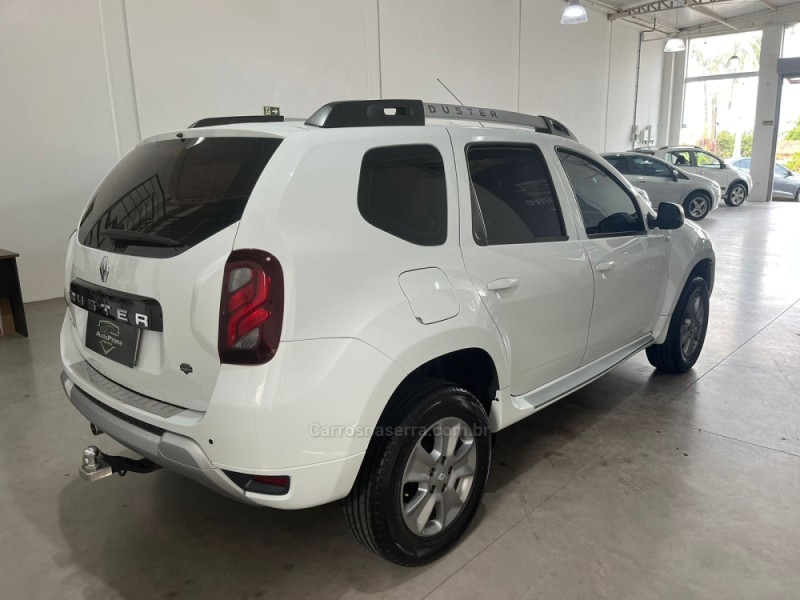 DUSTER 1.6 DYNAMIQUE 4X2 16V FLEX 4P MANUAL - 2017 - SANTA CRUZ DO SUL