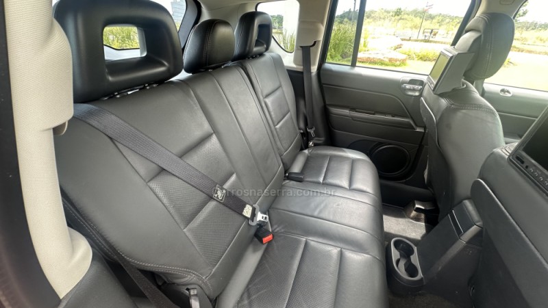 COMPASS 2.0 SPORT 4X2 16V GASOLINA 4P AUTOMÁTICO - 2013 - LAJEADO