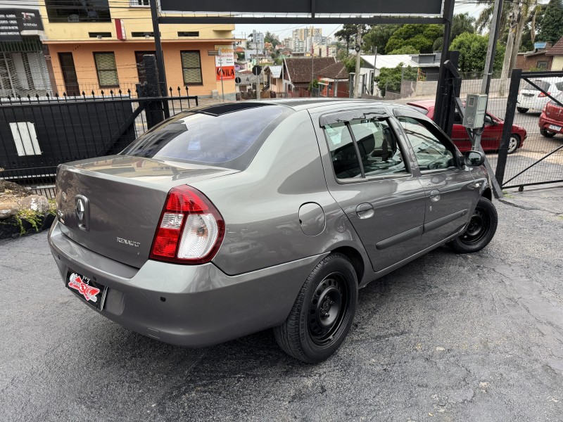 CLIO 1.0 AUTHENTIQUE SEDAN 16V FLEX 4P MANUAL - 2007 - CAXIAS DO SUL