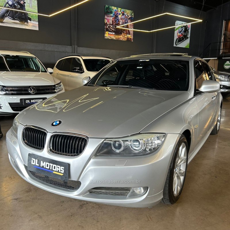 320I  - 2010 - LAJEADO