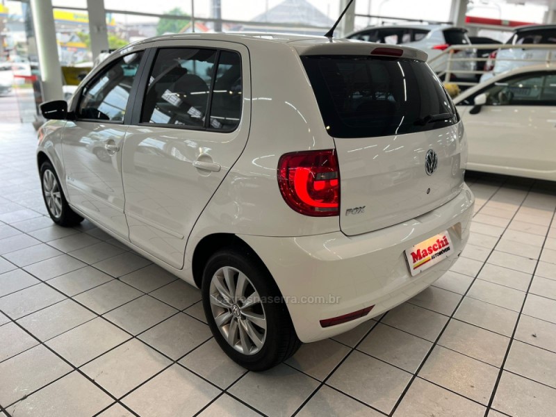 FOX 1.6 MI ITREND 8V FLEX 4P MANUAL - 2014 - CAXIAS DO SUL