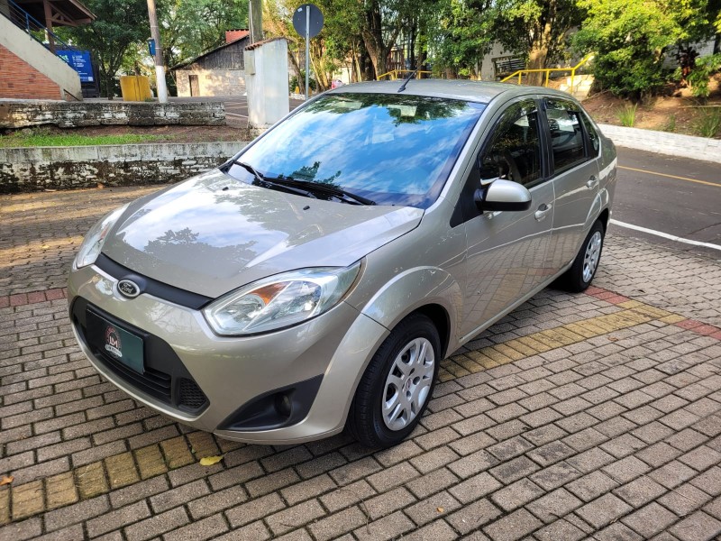 fiesta 1.6 mpi 8v gasolina 4p manual 2014 venancio aires