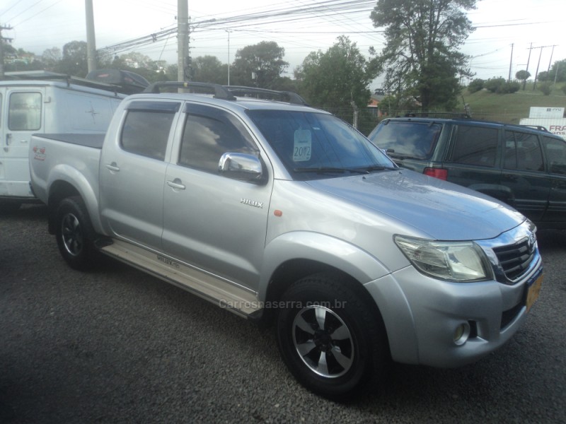 HILUX 2.5 4X4 CD 16V TURBO DIESEL 4P MANUAL - 2012 - FARROUPILHA