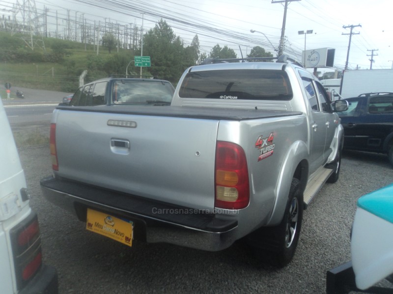 HILUX 2.5 4X4 CD 16V TURBO DIESEL 4P MANUAL - 2012 - FARROUPILHA