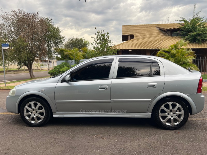 ASTRA 2.0 MPFI ADVANTAGE 8V FLEX 4P MANUAL - 2010 - DOIS IRMãOS