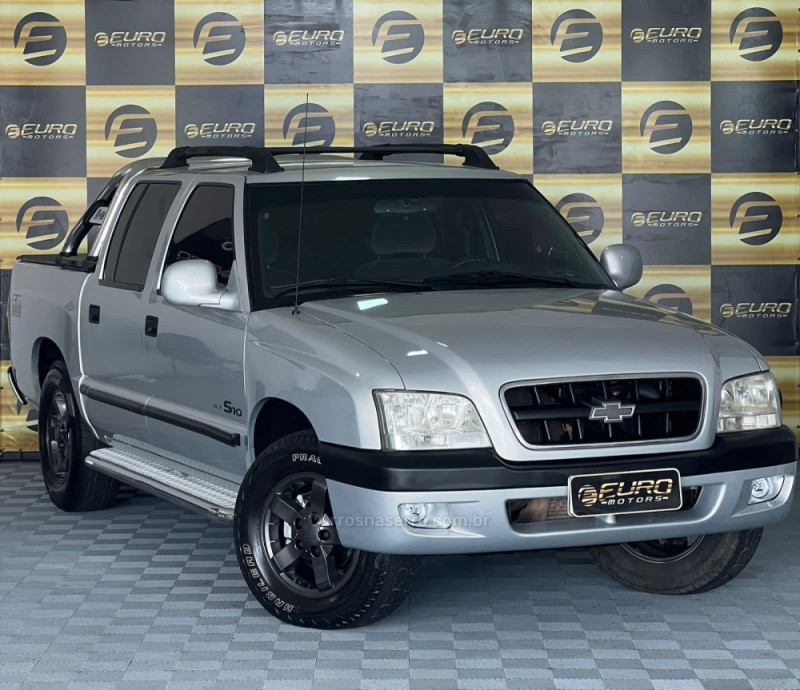 S10 2.5 DELUXE 4X4 CD 8V DIESEL 4P MANUAL - 2004 - PORTãO