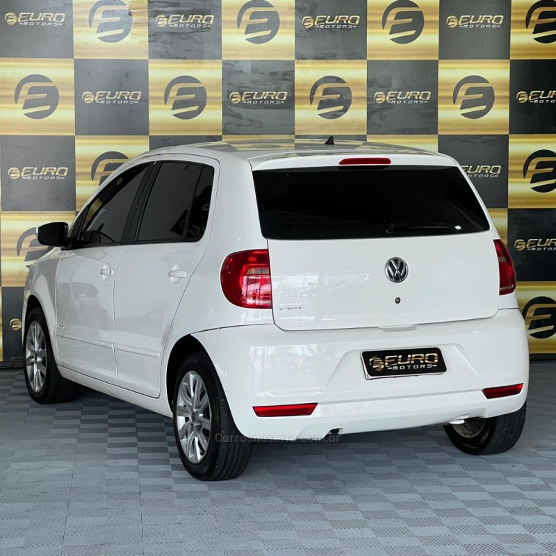 FOX 1.0 ITREND 8V FLEX 4P MANUAL - 2013 - PORTãO