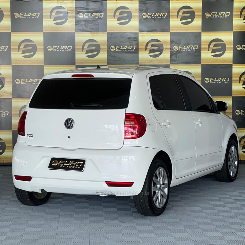 FOX 1.0 ITREND 8V FLEX 4P MANUAL - 2013 - PORTãO