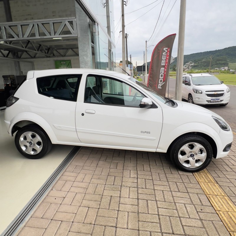 KA 1.0 MPI CLASS 8V FLEX 2P MANUAL - 2013 - FELIZ