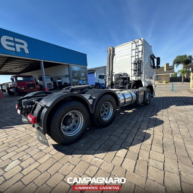 FH 460 GLOBETROTTER 6X2 - 2013 - VACARIA