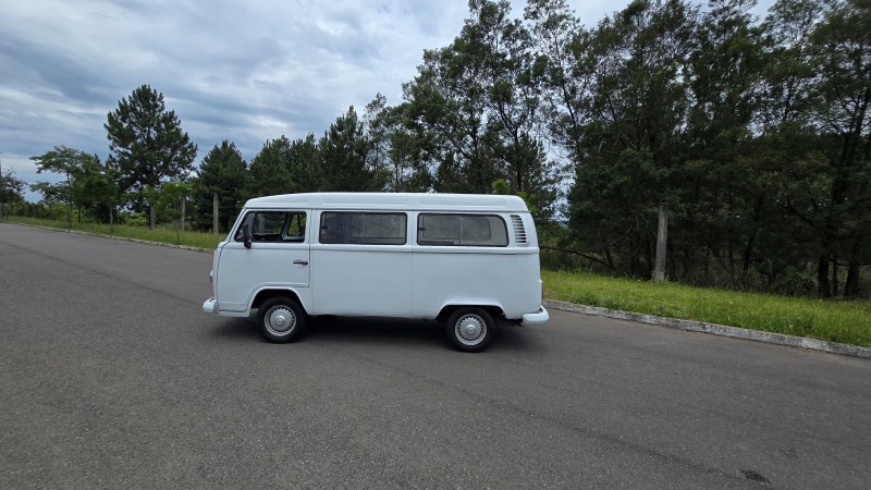 KOMBI 1.6 MI STD ESCOLAR 8V GASOLINA 3P MANUAL - 2003 - BENTO GONçALVES